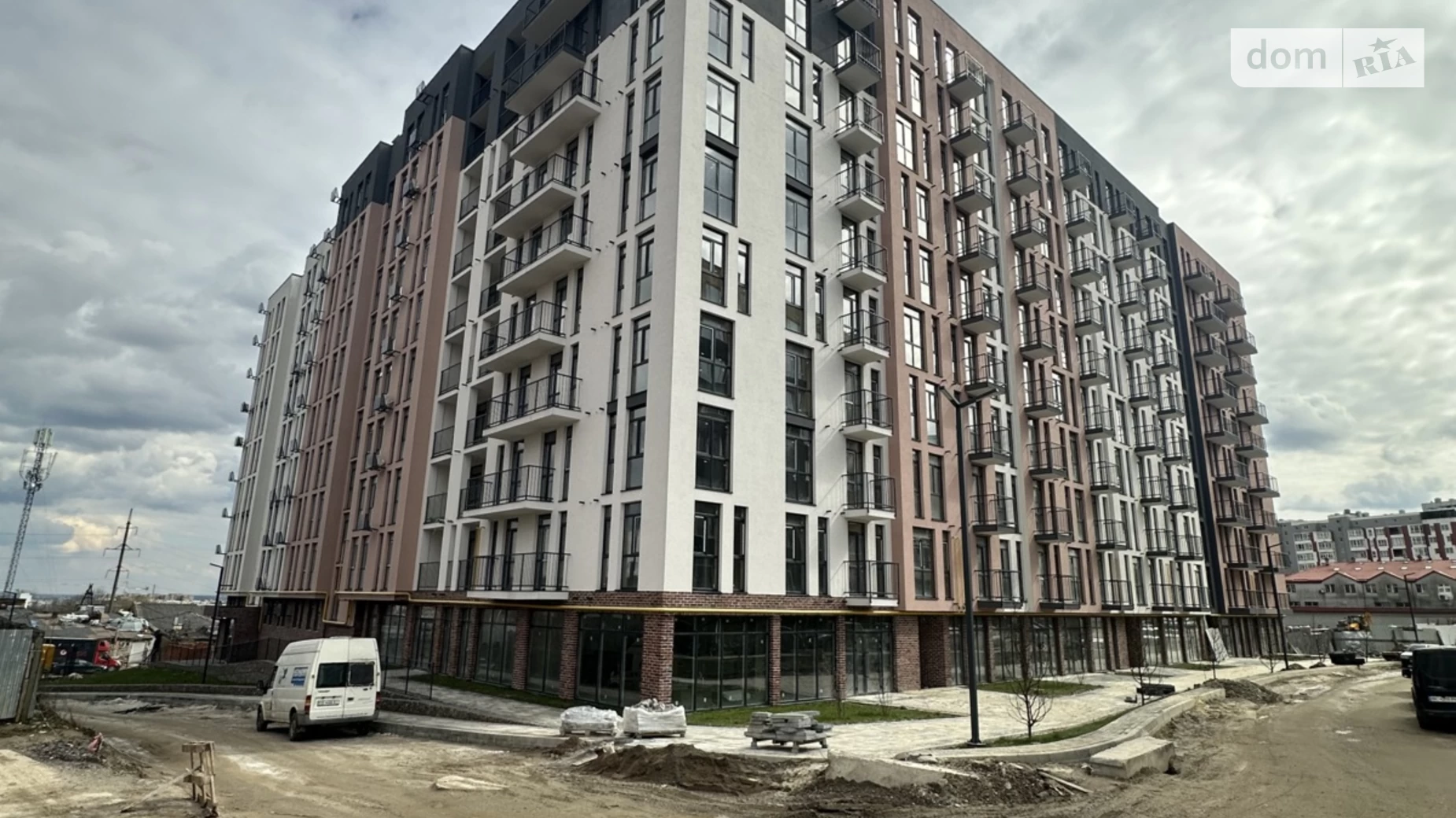 Продається 2-кімнатна квартира 70.3 кв. м у Львові, вул. Під Голоском, 16 - фото 2