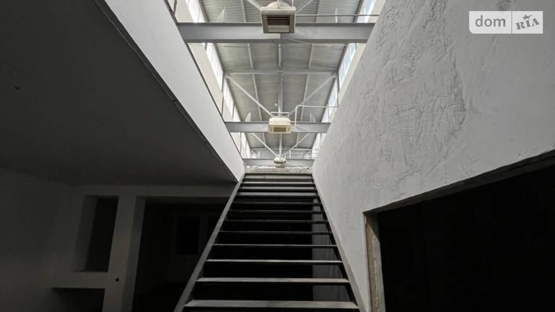 Сдается в аренду помещения свободного назначения 350 кв. м в 2-этажном здании, цена: 40000 грн - фото 3