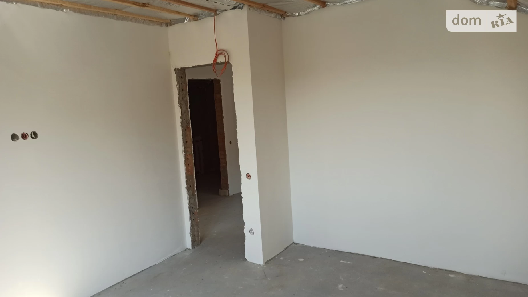 Продается дом на 2 этажа 125 кв. м с камином, цена: 87990 $ - фото 4