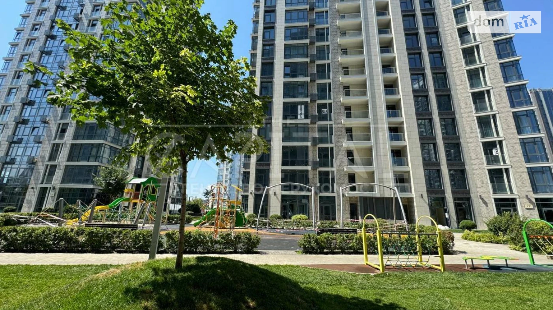 Продається 3-кімнатна квартира 146 кв. м у Києві, вул. Андрія Верхогляда(Драгомирова), 17Б - фото 2