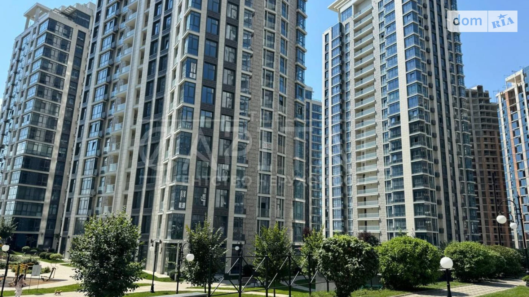 Продається 3-кімнатна квартира 146 кв. м у Києві, вул. Андрія Верхогляда(Драгомирова), 17Б - фото 3