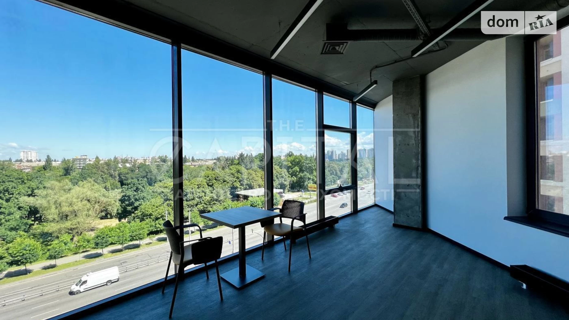 Сдается в аренду офис 294 кв. м в бизнес-центре, цена: 3800 $ - фото 2