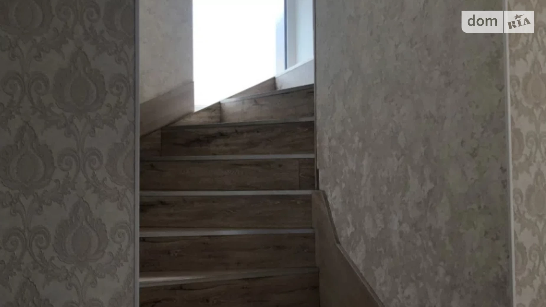 Продается дом на 2 этажа 205 кв. м с балконом, цена: 285000 $ - фото 3