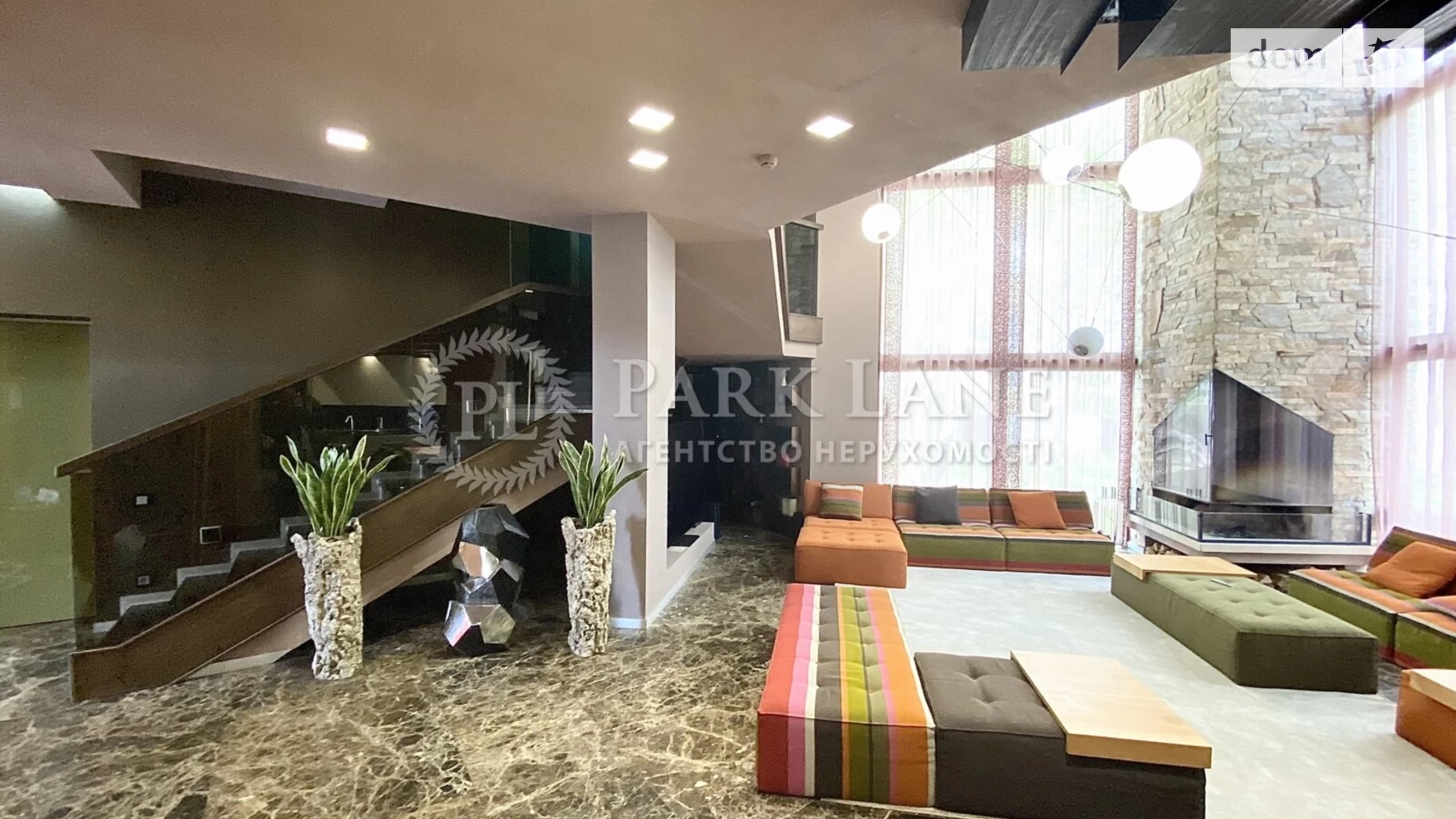 Сдается в аренду дом на 2 этажа 750 кв. м с балконом, цена: 6000 $ - фото 3