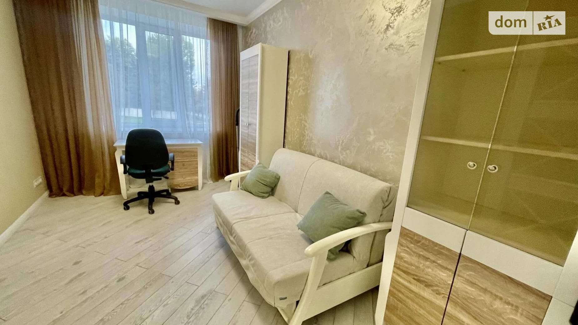 Сдается в аренду 3-комнатная квартира 85 кв. м в Львове, цена: 600 $ - фото 3