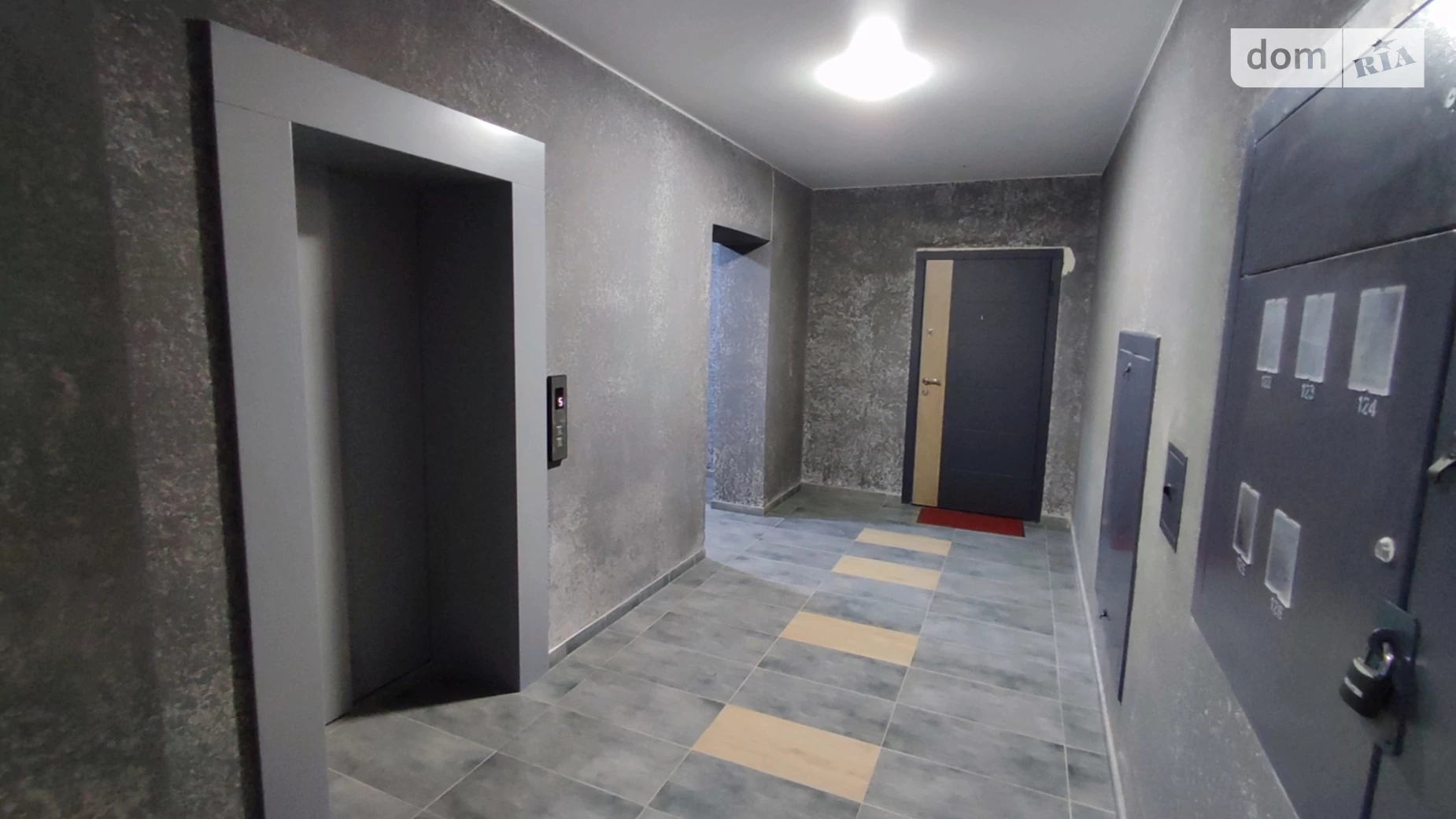 Продается 1-комнатная квартира 36 кв. м в Буче, ул. Ивана Кожедуба, 8А - фото 2