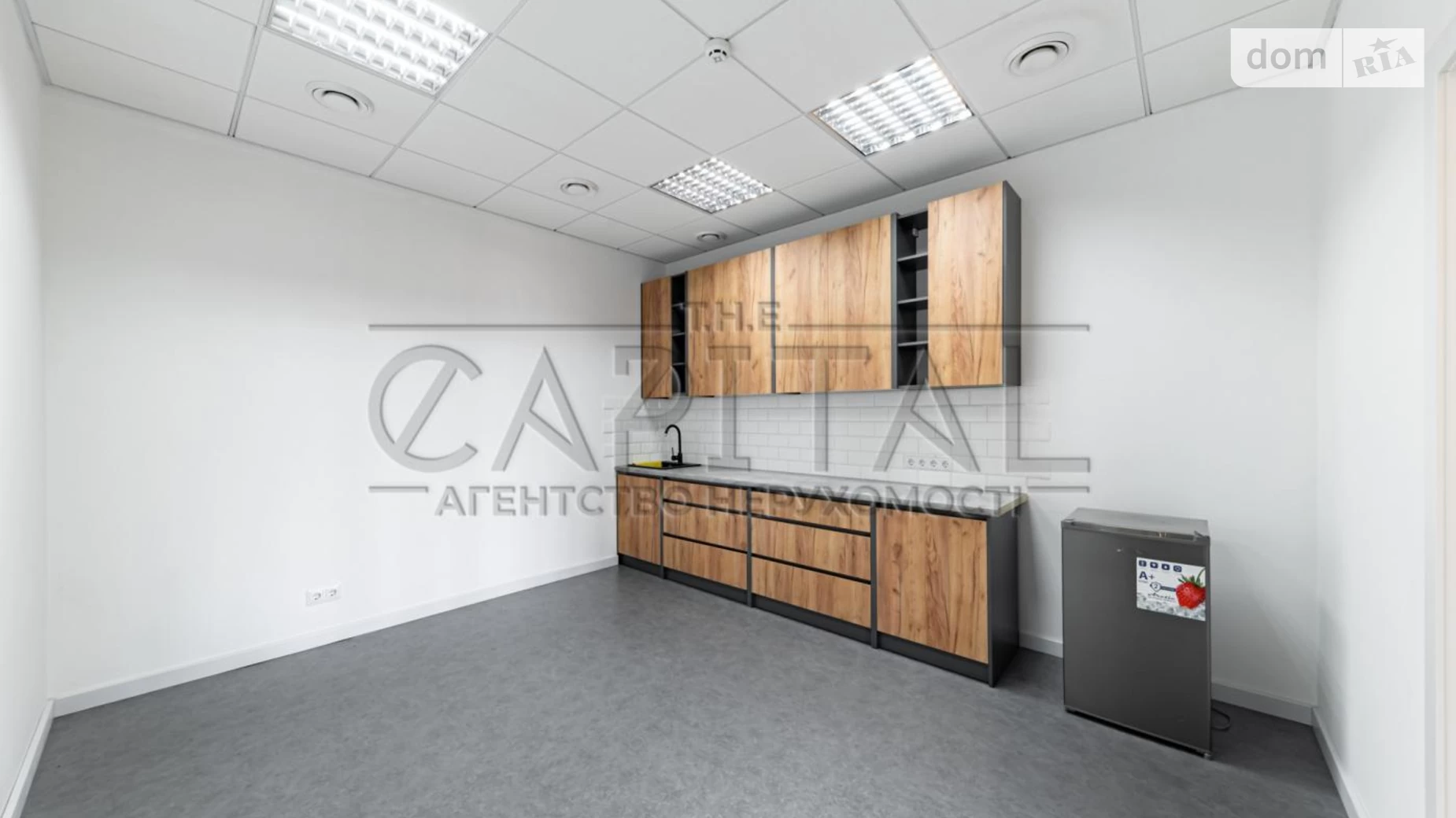 Сдается в аренду офис 284 кв. м в бизнес-центре, цена: 5112 $ - фото 3