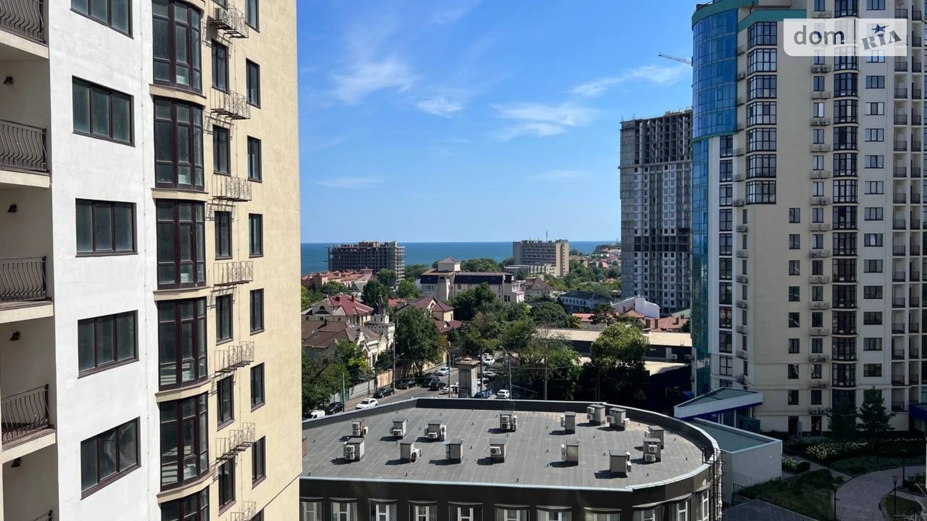 Продається 2-кімнатна квартира 61 кв. м у Одесі, Фонтанська дор. - фото 2