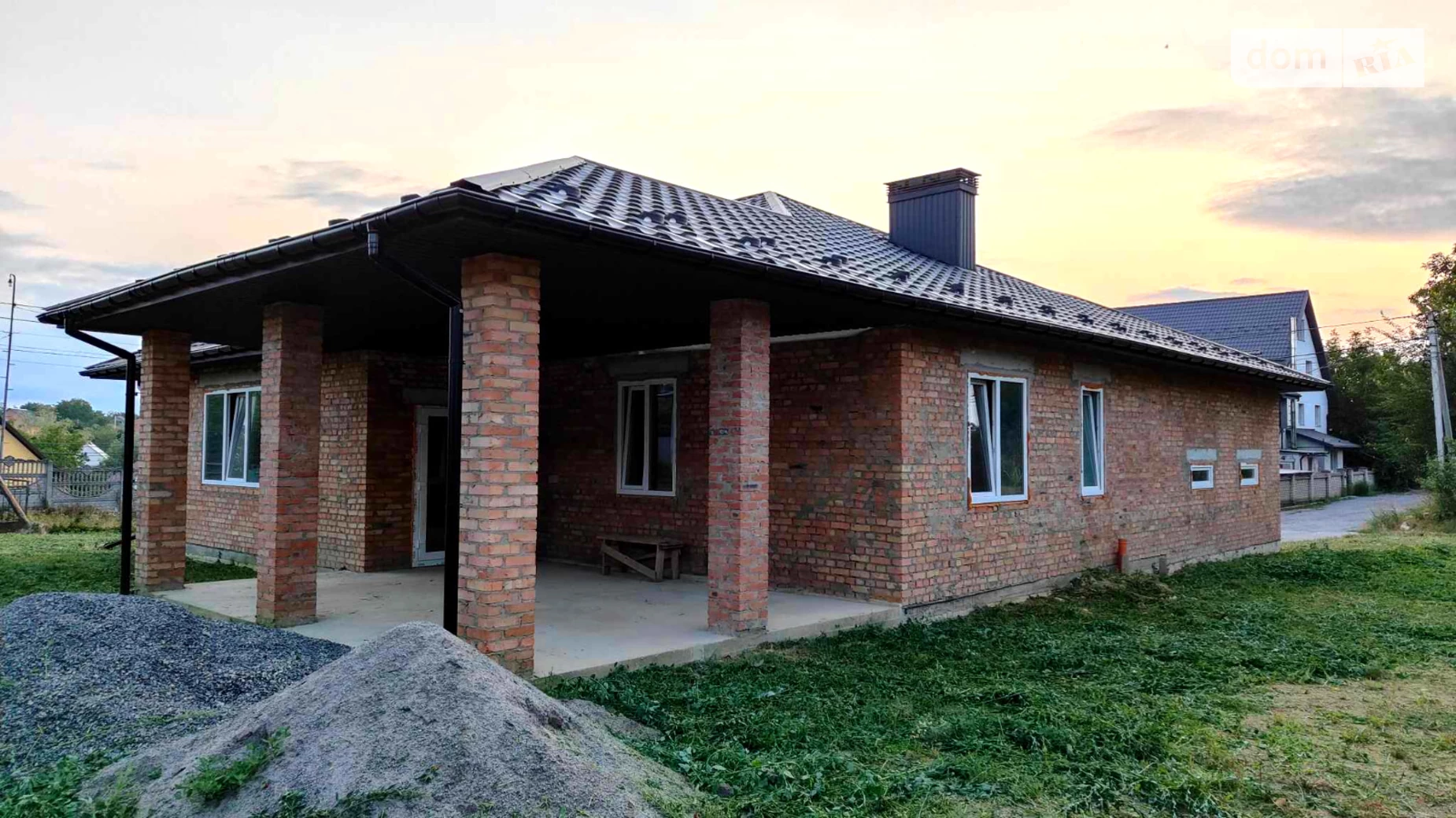 Продається одноповерховий будинок 185 кв. м з каміном, цена: 160000 $ - фото 2
