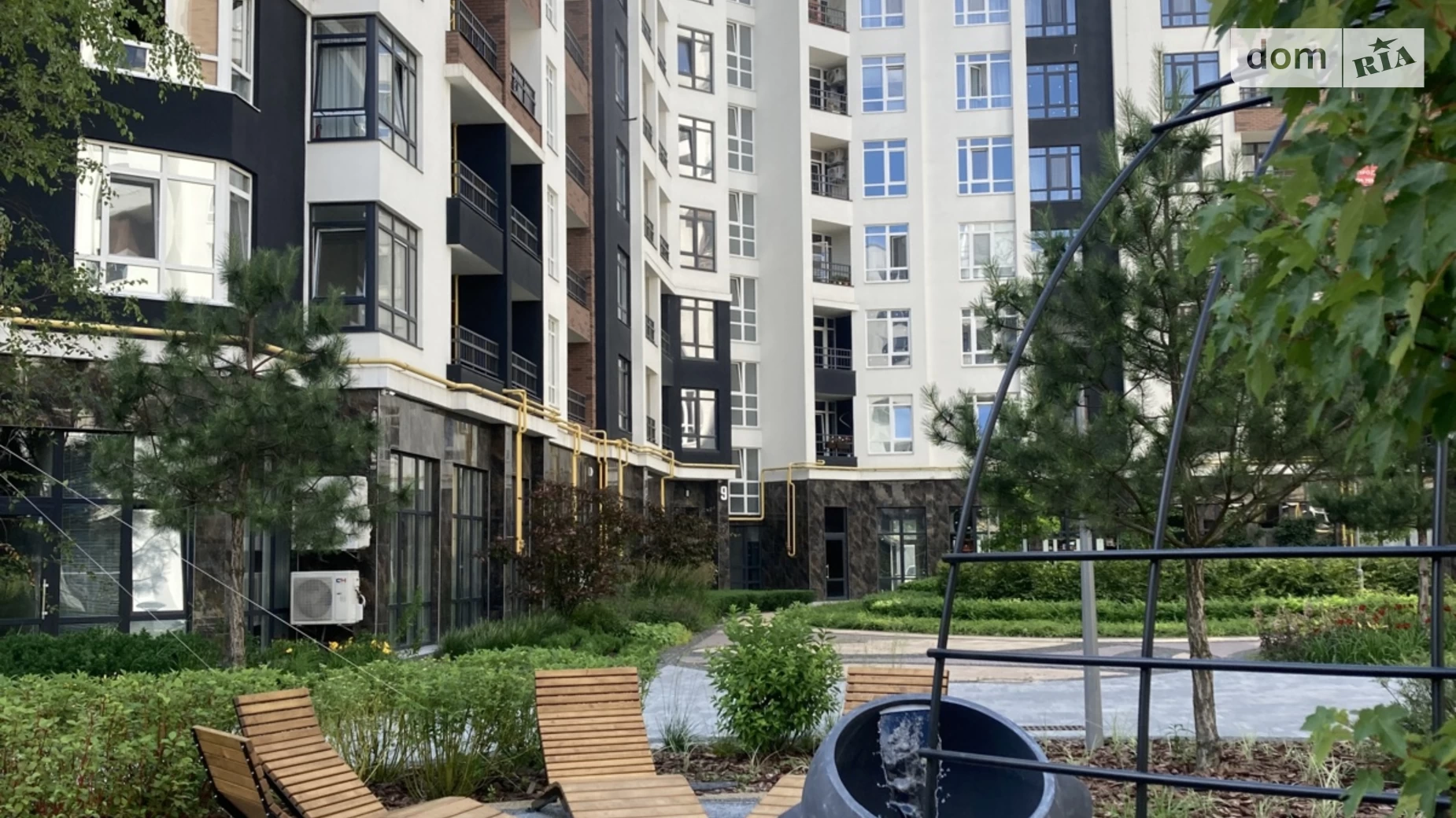 Продается 3-комнатная квартира 115.9 кв. м в Ирпене, ул. Кобылянской Ольги, 1В/1 - фото 2
