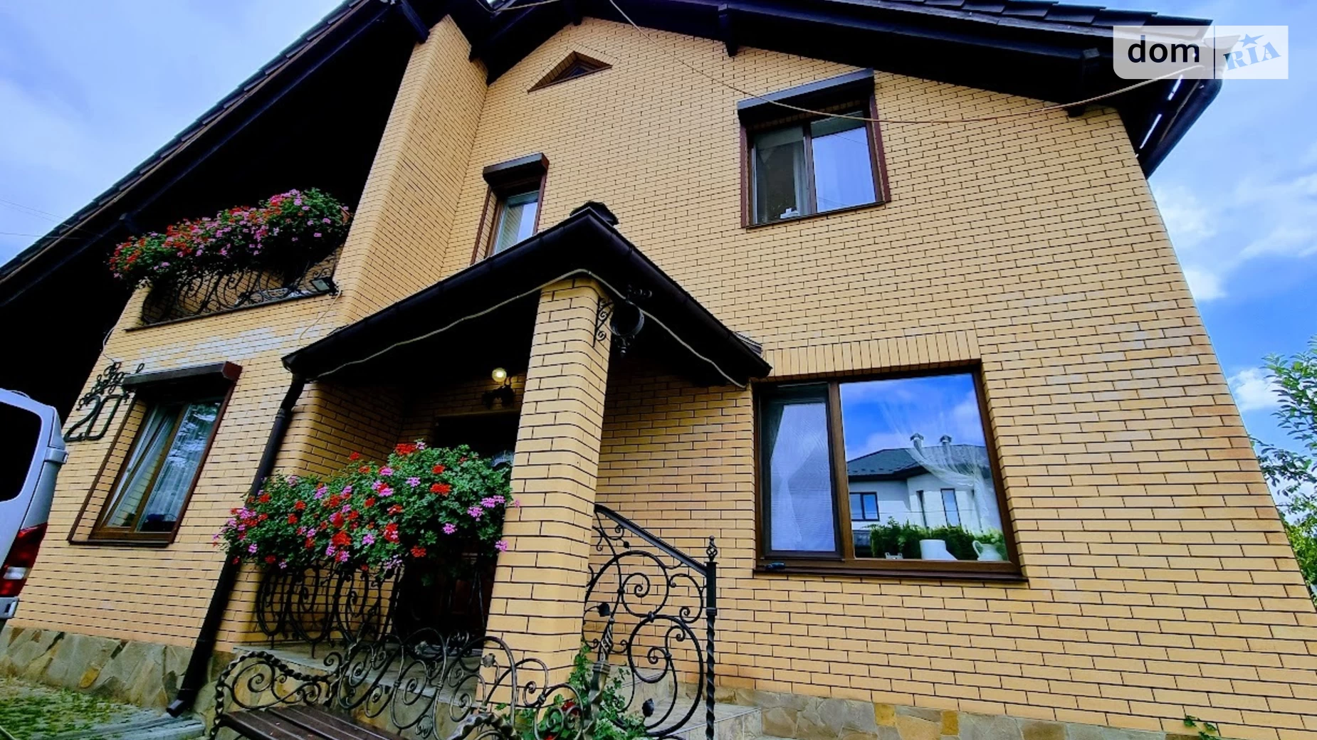 Продается дом на 2 этажа 327.2 кв. м с гаражом, цена: 255000 $ - фото 4