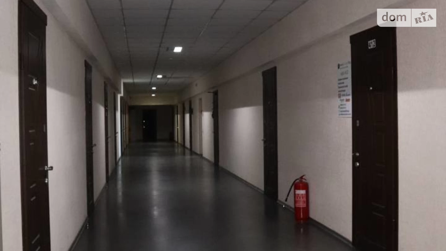 Сдается в аренду офис 27.5 кв. м в бизнес-центре, цена: 4950 грн - фото 4