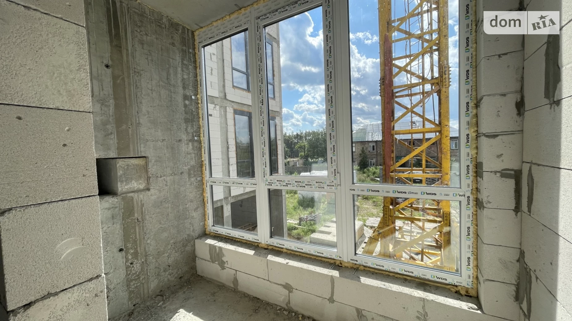 Продается 1-комнатная квартира 37 кв. м в Гостомеле, ул. Свято-Покровская(Ленина), 72 - фото 2