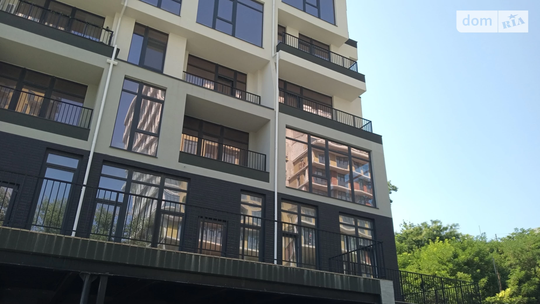Продается 3-комнатная квартира 127 кв. м в Одессе - фото 2