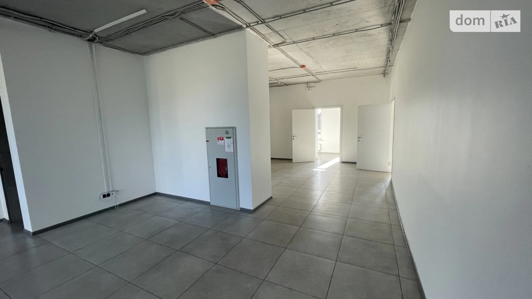 Сдается в аренду офис 360 кв. м в бизнес-центре, цена: 144000 грн - фото 5