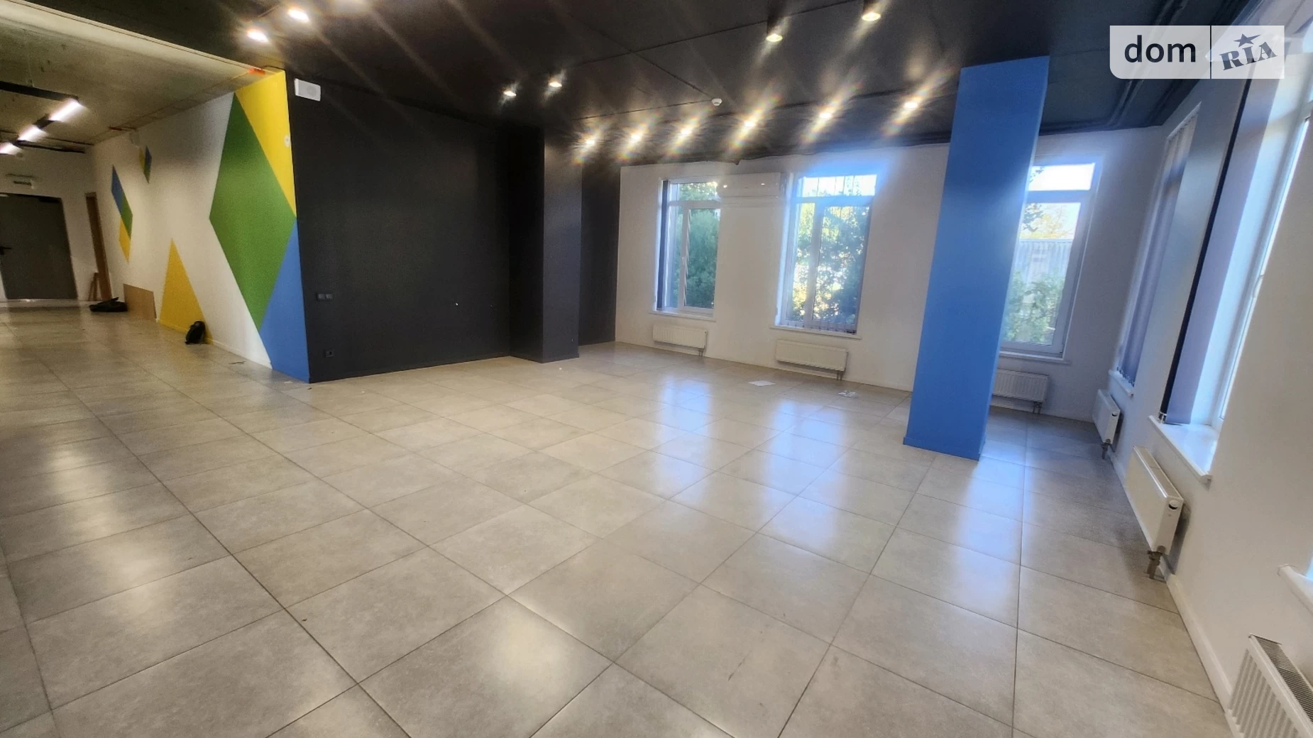 Сдается в аренду офис 260 кв. м в бизнес-центре, цена: 117000 грн - фото 2
