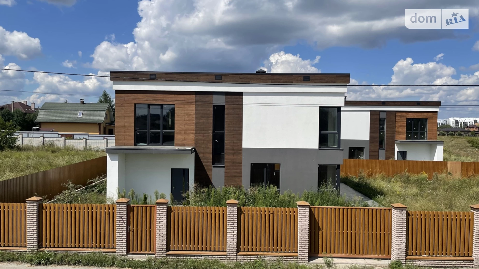 Продается дом на 2 этажа 180 кв. м с бассейном, цена: 180000 $ - фото 4