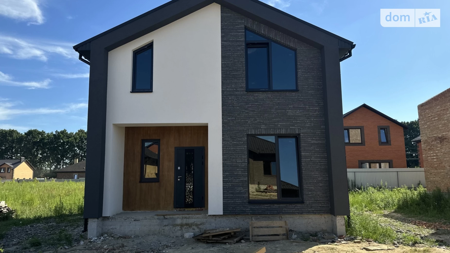 Продается дом на 2 этажа 125 кв. м с террасой, цена: 84999 $ - фото 2