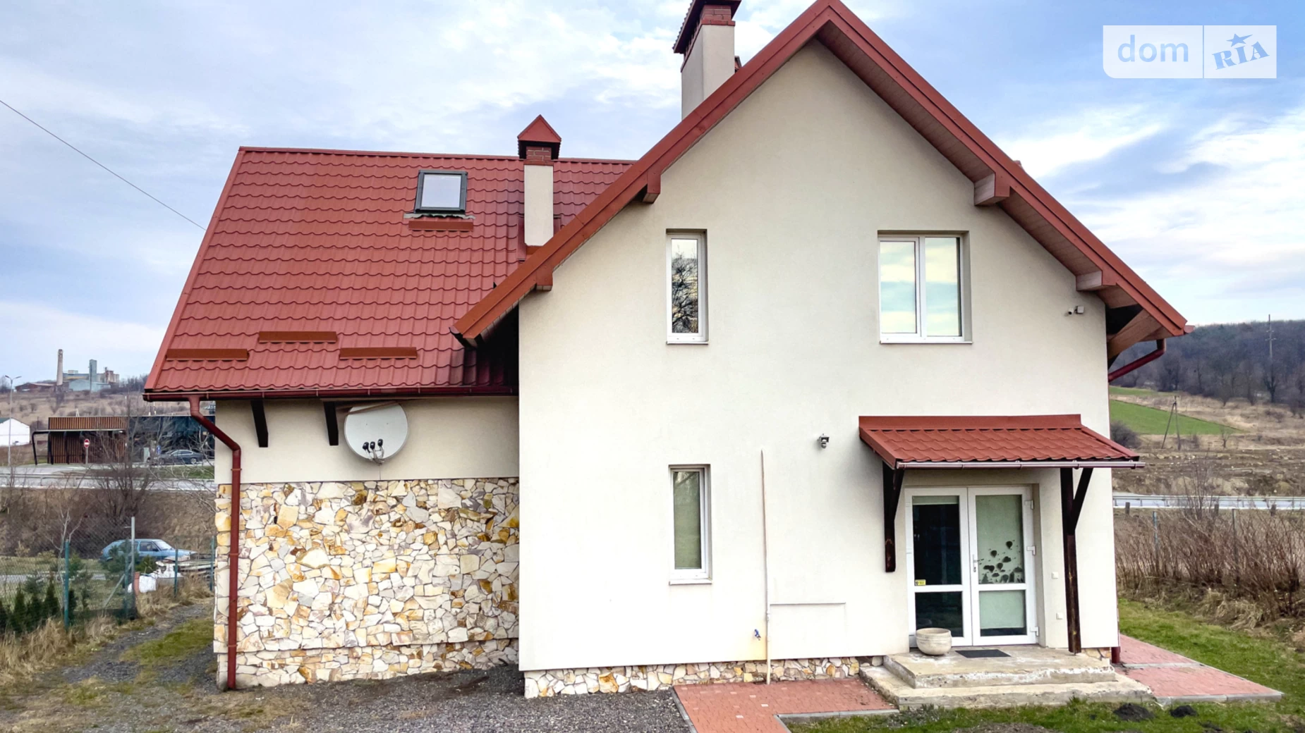 Продается дом на 2 этажа 190 кв. м с верандой, ул. Независимости - фото 2