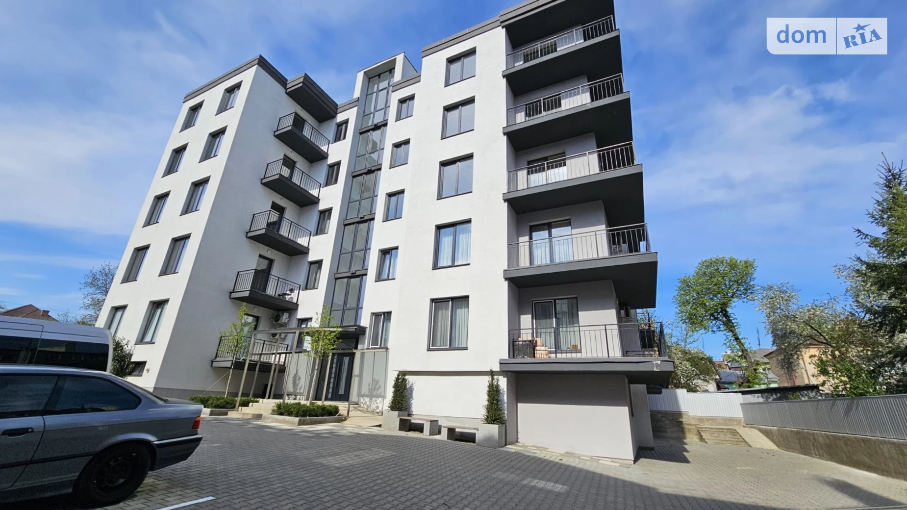 Продается 2-комнатная квартира 54 кв. м в Черновцах, ул. Козачука, 27А - фото 2