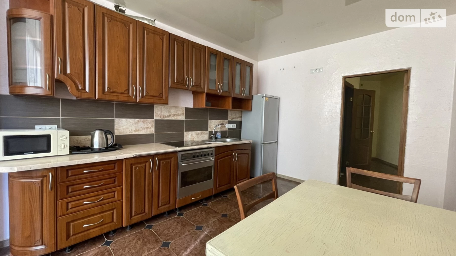 Продается 1-комнатная квартира 56.9 кв. м в Черноморске, ул. Парусная - фото 4