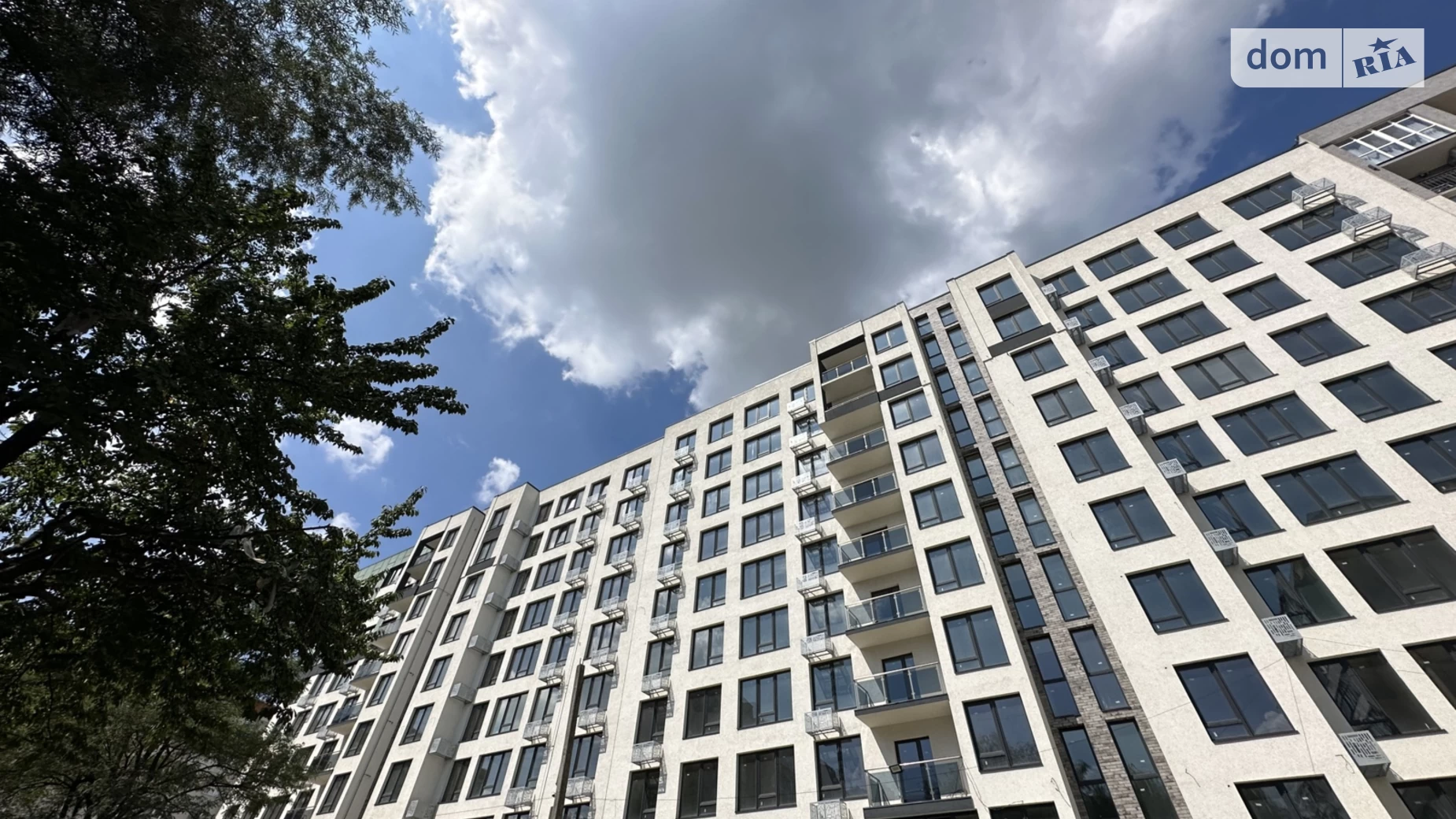 Продается 2-комнатная квартира 61.4 кв. м в Черновцах, ул. Русская, 211 - фото 2