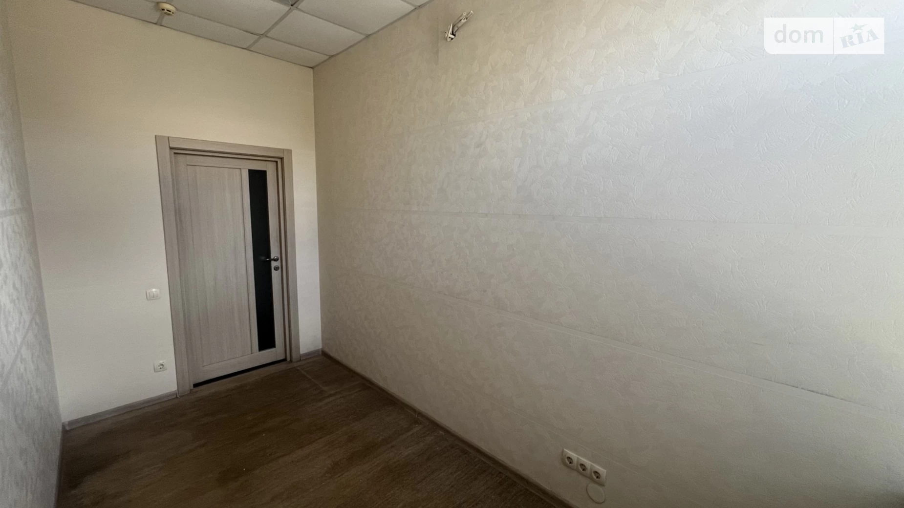 Продается офис 294 кв. м в бизнес-центре, цена: 294000 $ - фото 5