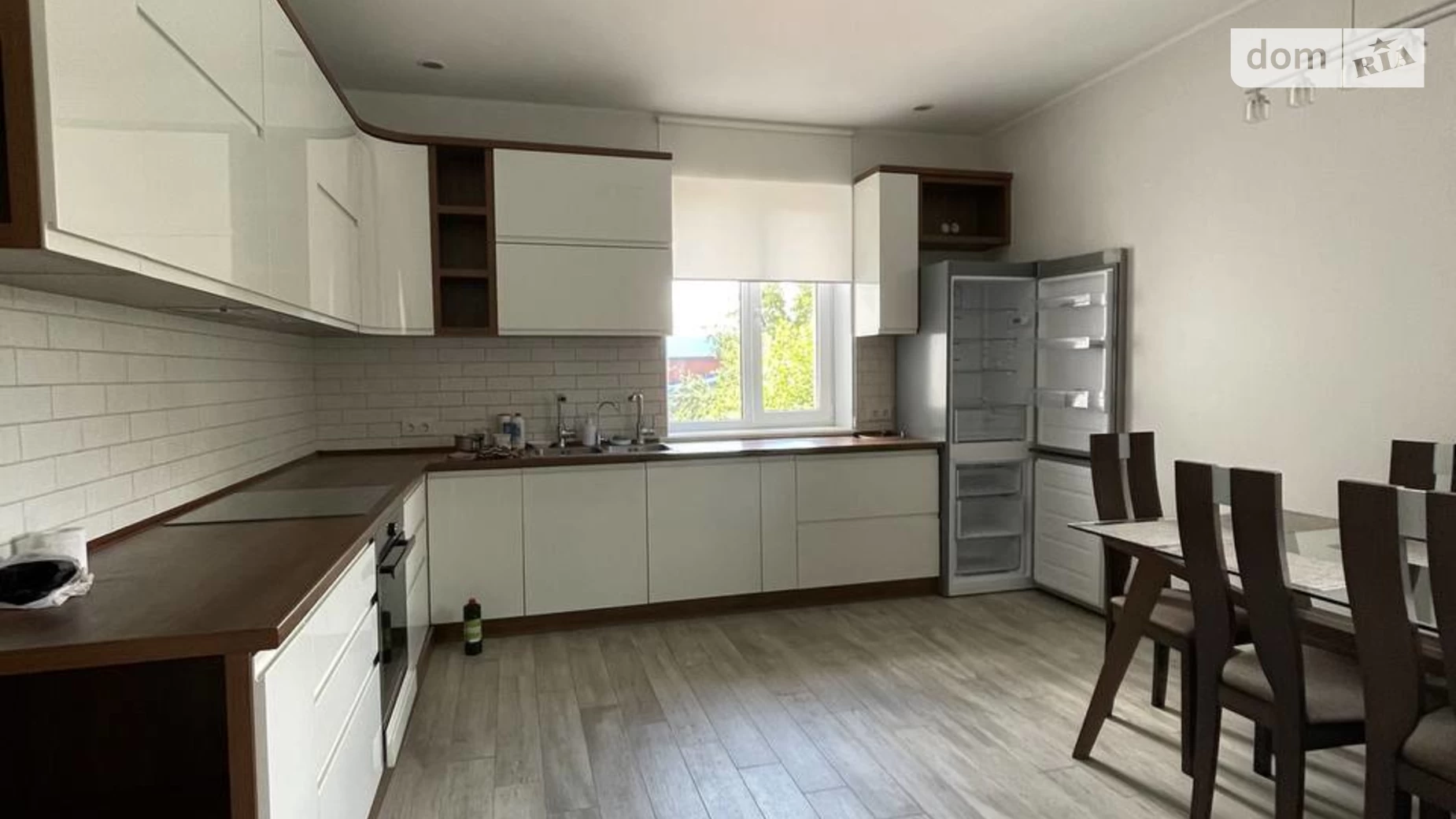 Продается дом на 2 этажа 343 кв. м с верандой, цена: 299000 $ - фото 2