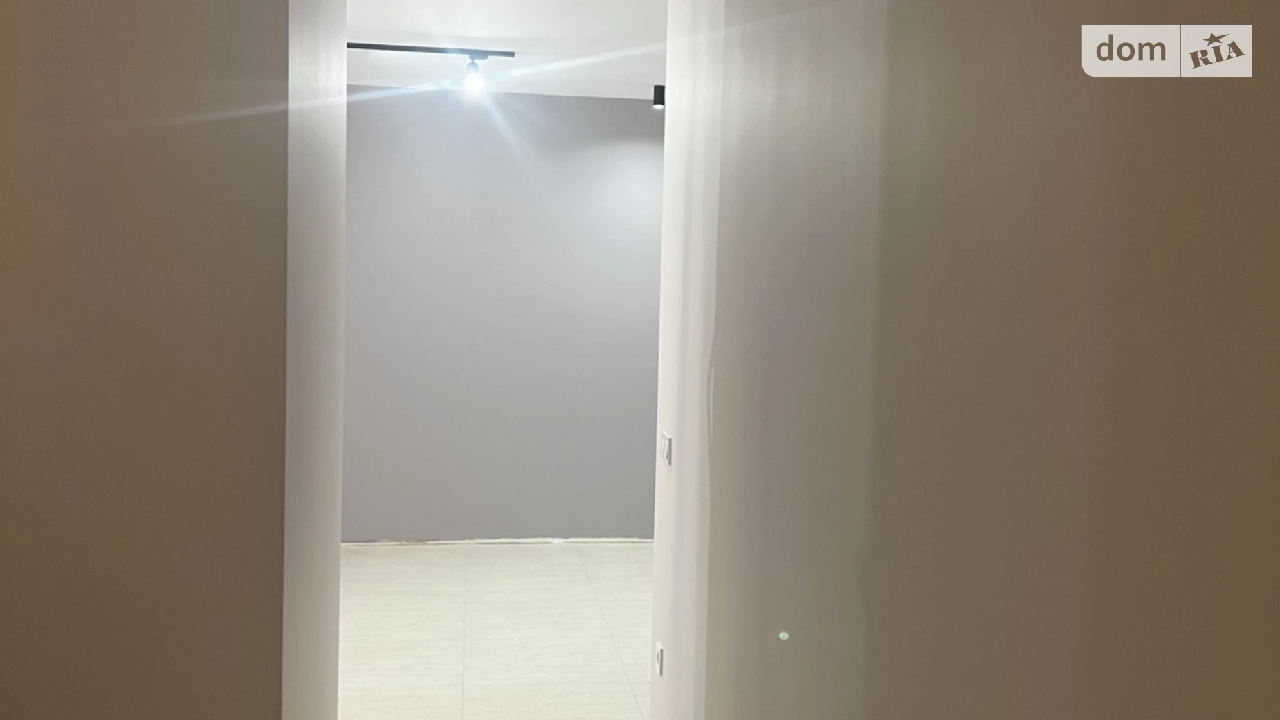 Продается 2-комнатная квартира 54 кв. м в Киеве, ул. Осенняя, 33 - фото 3
