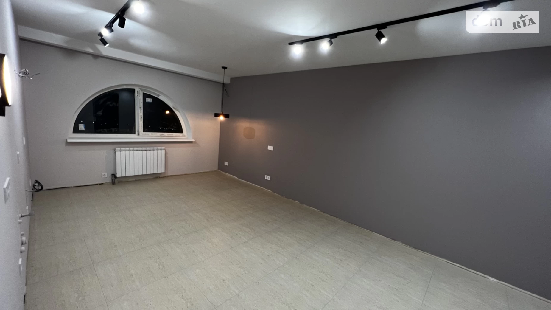 Продается 2-комнатная квартира 54 кв. м в Киеве, ул. Осенняя, 33 - фото 2