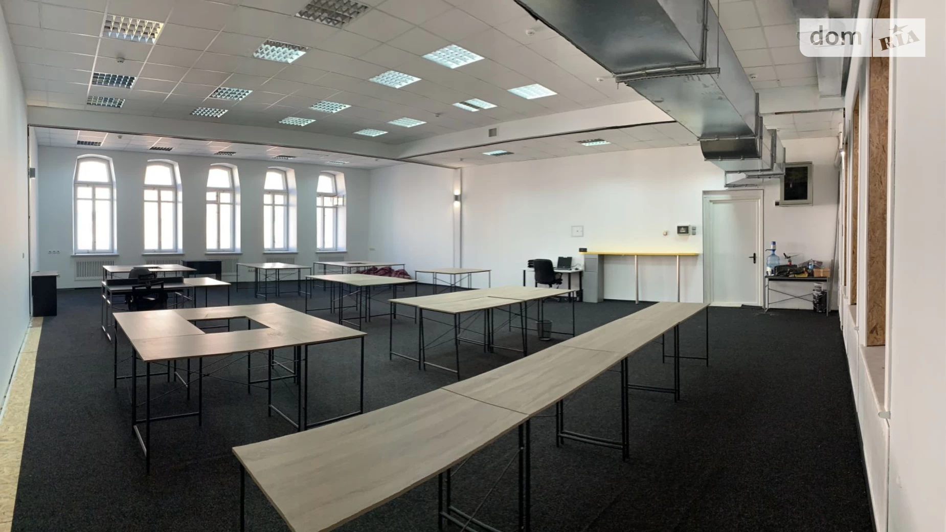 Сдается в аренду офис 145 кв. м в бизнес-центре, цена: 2100 $ - фото 5