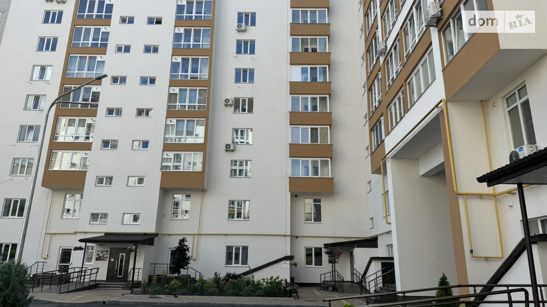 Продается 2-комнатная квартира 69 кв. м в Виннице, просп. Юности, 16В - фото 2