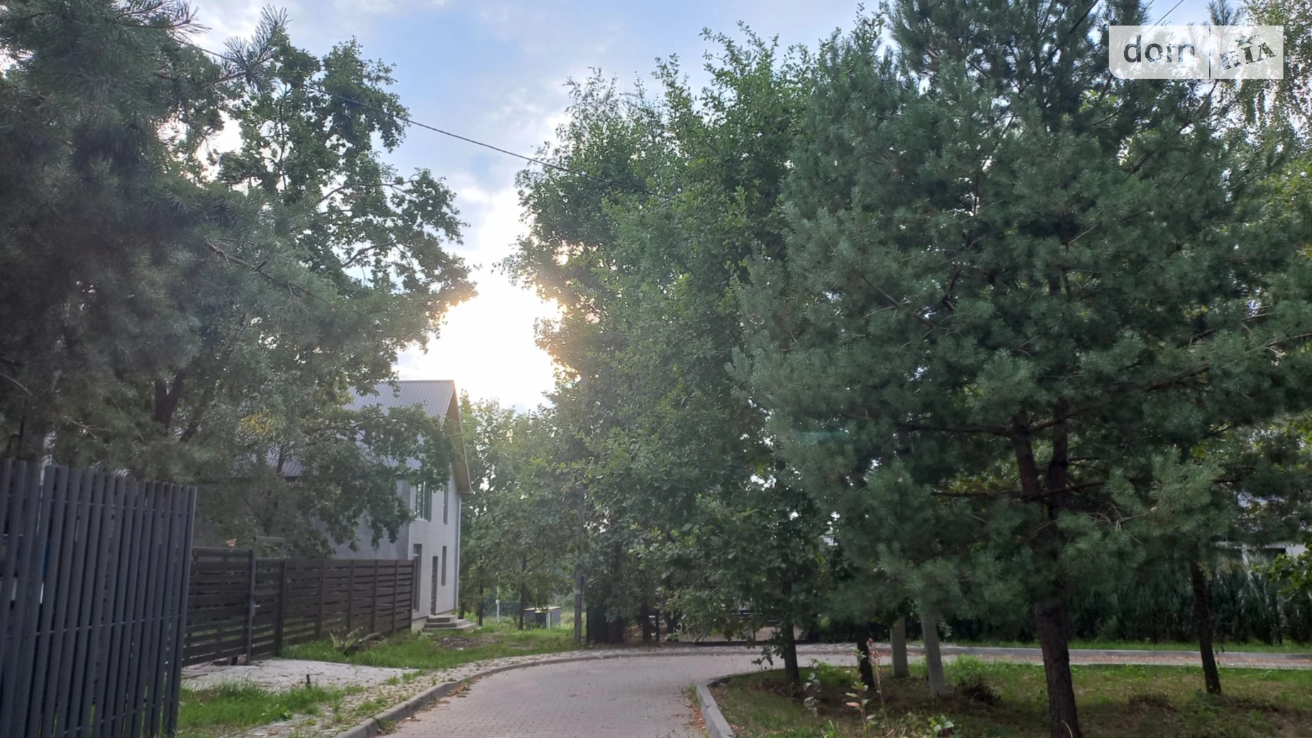 Продается дом на 2 этажа 148 кв. м с подвалом, цена: 115000 $ - фото 2