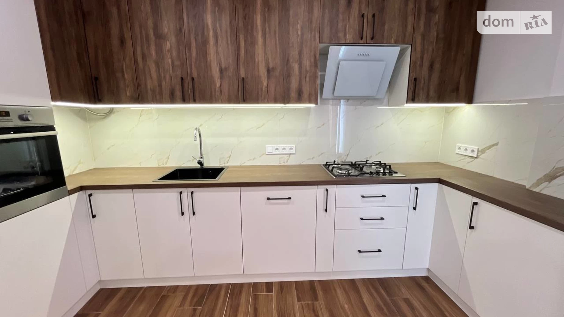 Сдается в аренду 2-комнатная квартира 62 кв. м в Львове, цена: 600 $ - фото 2