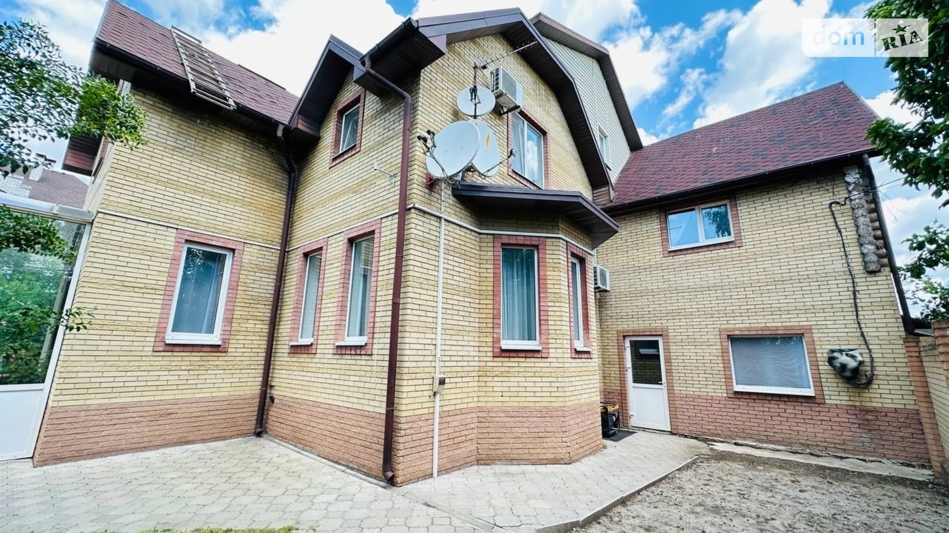 Продается дом на 2 этажа 500 кв. м с мебелью, цена: 220000 $ - фото 2