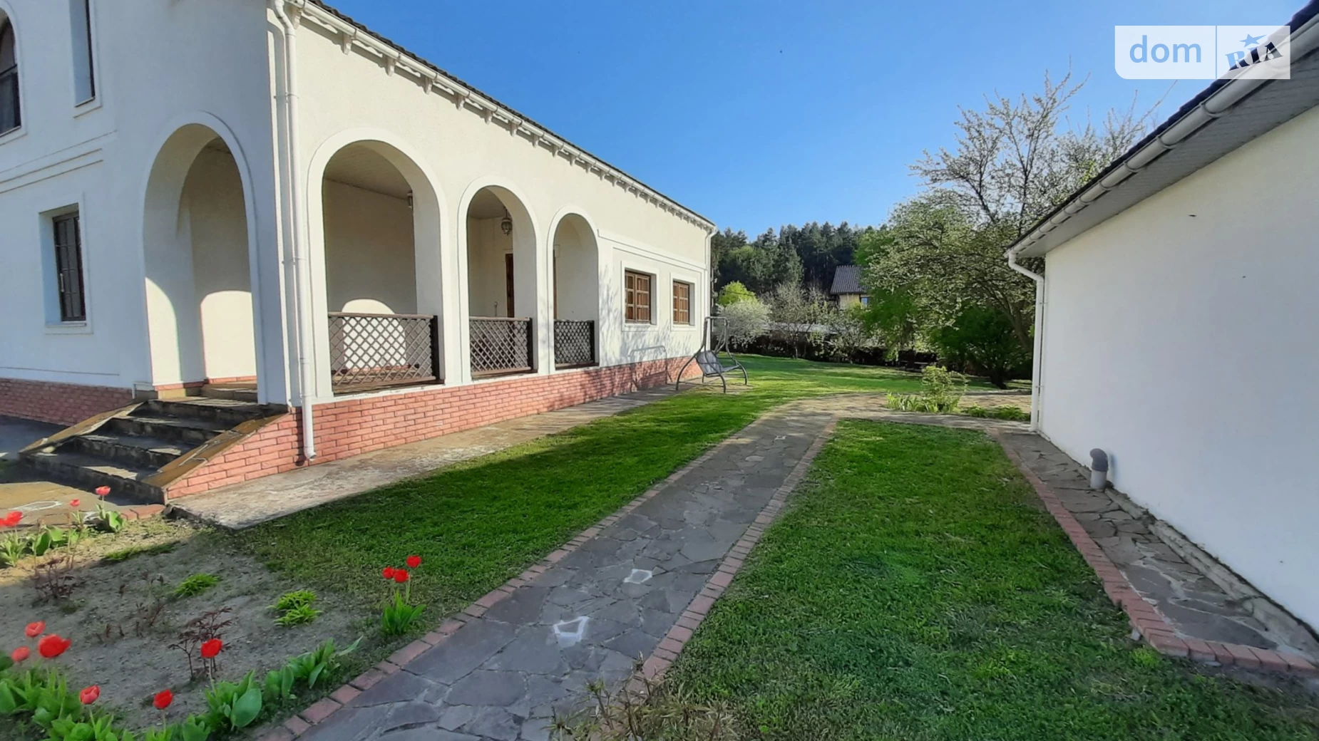 Продается дом на 2 этажа 220 кв. м с балконом, цена: 195000 € - фото 2