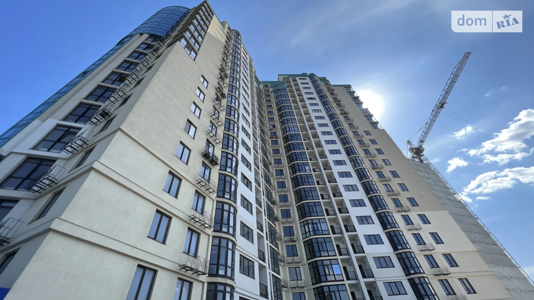 Продається 3-кімнатна квартира 98 кв. м у Одесі, Фонтанська дор. - фото 2