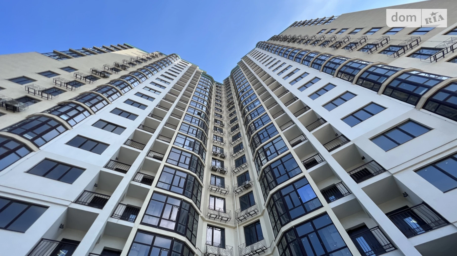 Продається 2-кімнатна квартира 61 кв. м у Одесі, Фонтанська дор. - фото 2