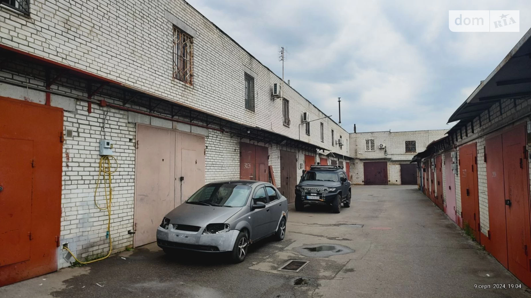 Продается отдельно стоящий гараж под бус на 95 кв. м, цена: 29000 $ - фото 2