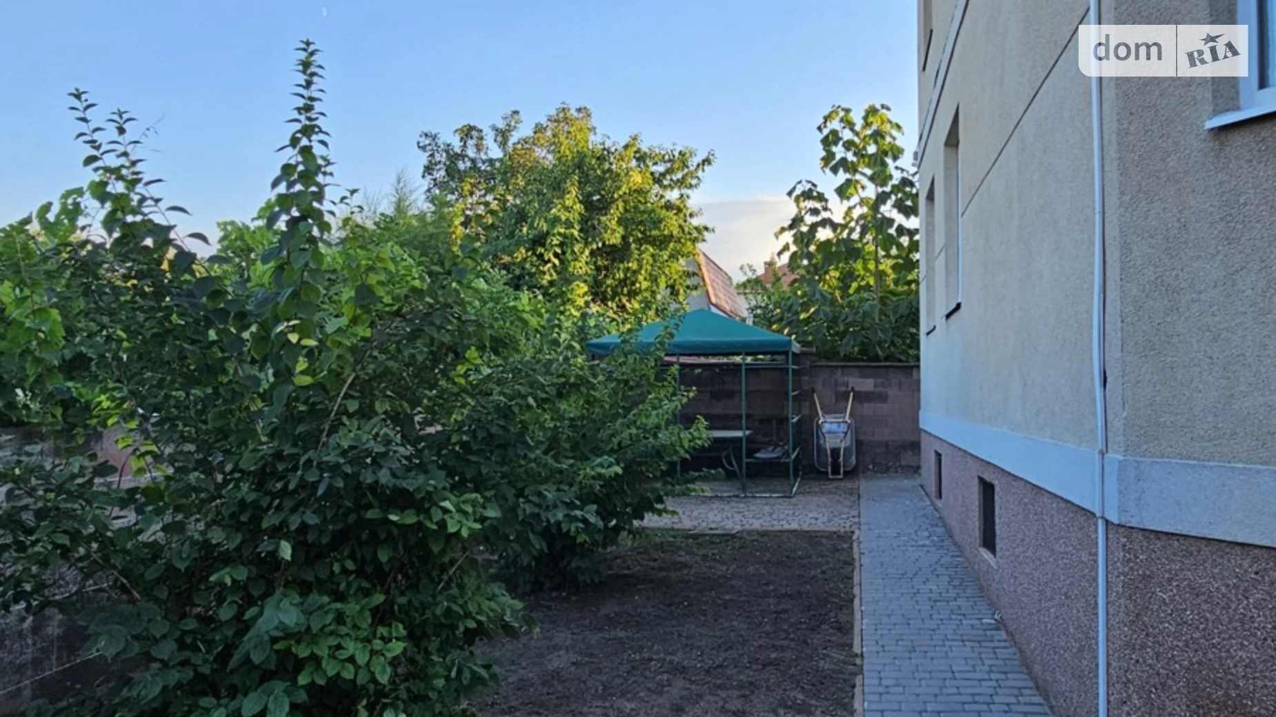 Продается дом на 2 этажа 237 кв. м с участком, цена: 209000 $ - фото 4