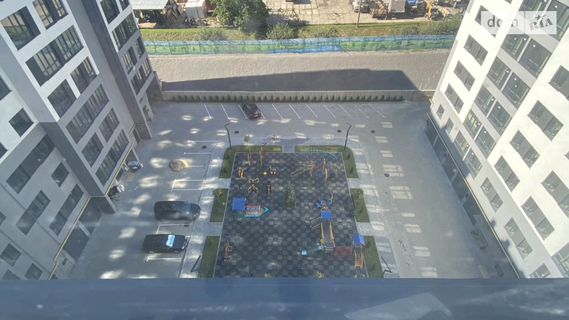 Продается 4-комнатная квартира 134 кв. м в Хмельницком, ул. Озерная, 14/1 - фото 2