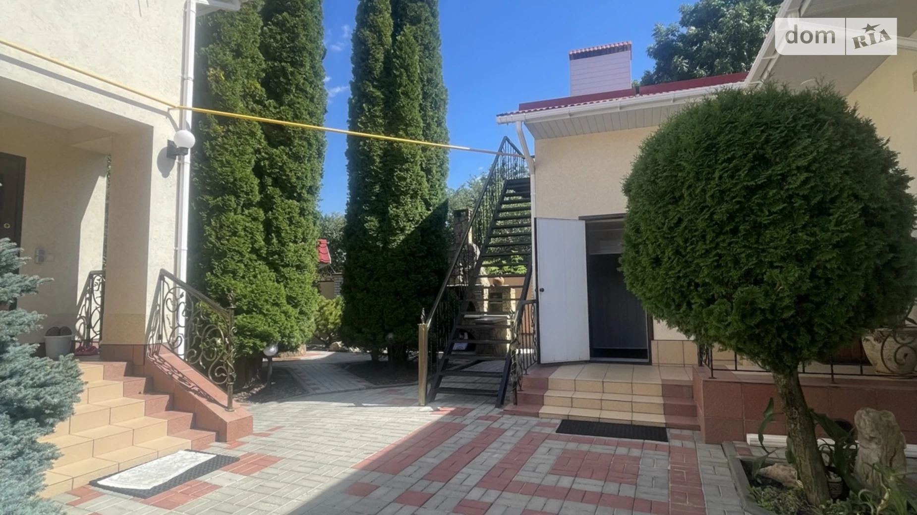 Продается дом на 2 этажа 187 кв. м с беседкой, цена: 350000 $ - фото 2