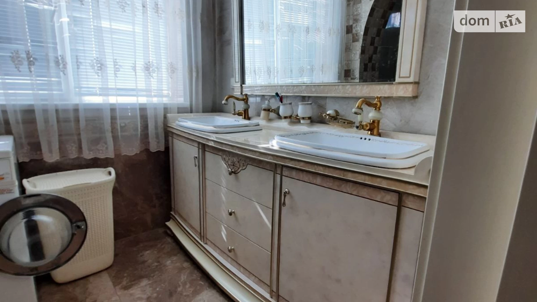 Продается дом на 2 этажа 180 кв. м с гаражом, цена: 450000 $ - фото 5