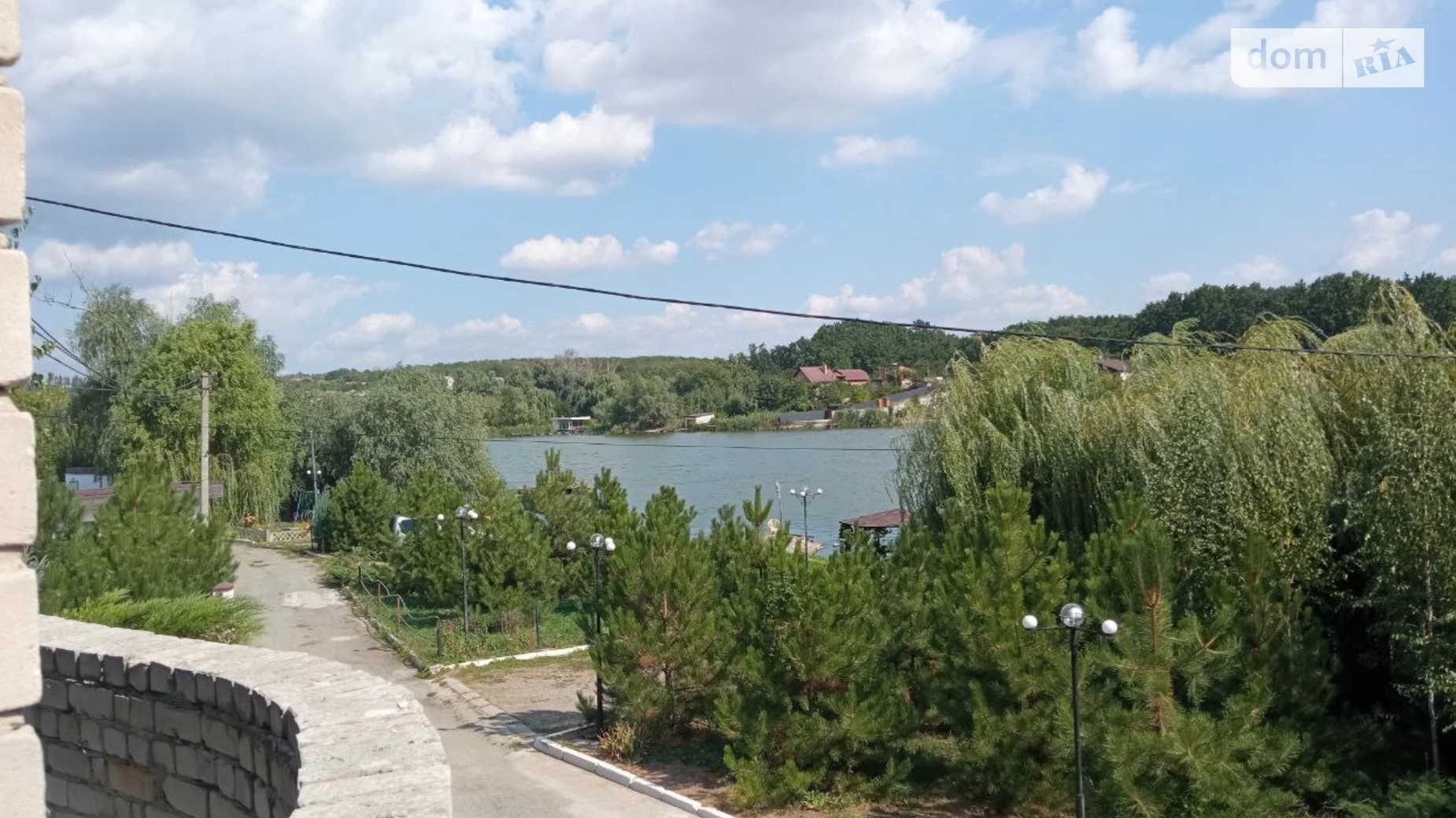 Продается дом на 3 этажа 365.1 кв. м с балконом, цена: 88000 $ - фото 4