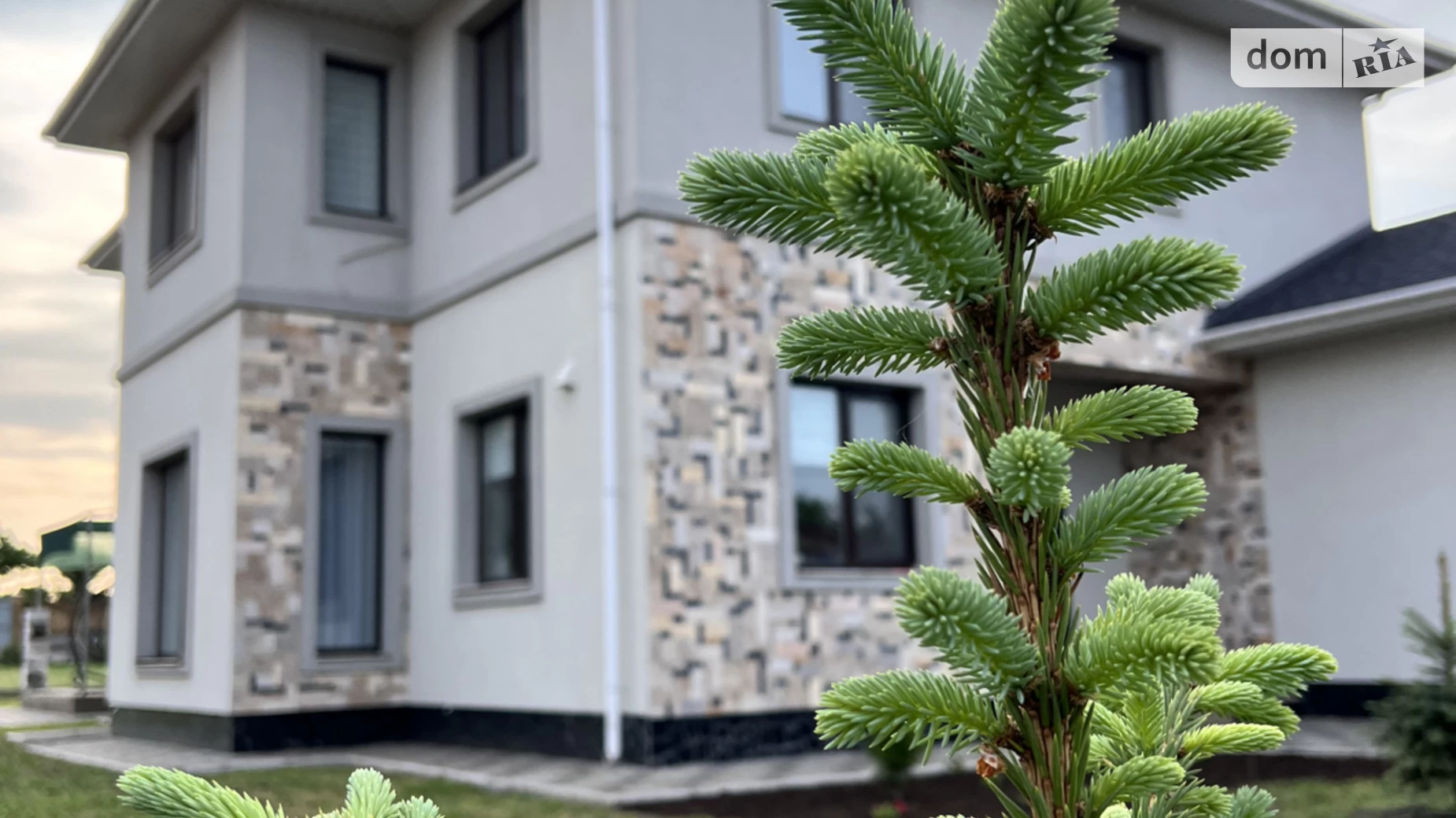 Продается дом на 2 этажа 240 кв. м с баней/сауной, цена: 215000 $ - фото 2