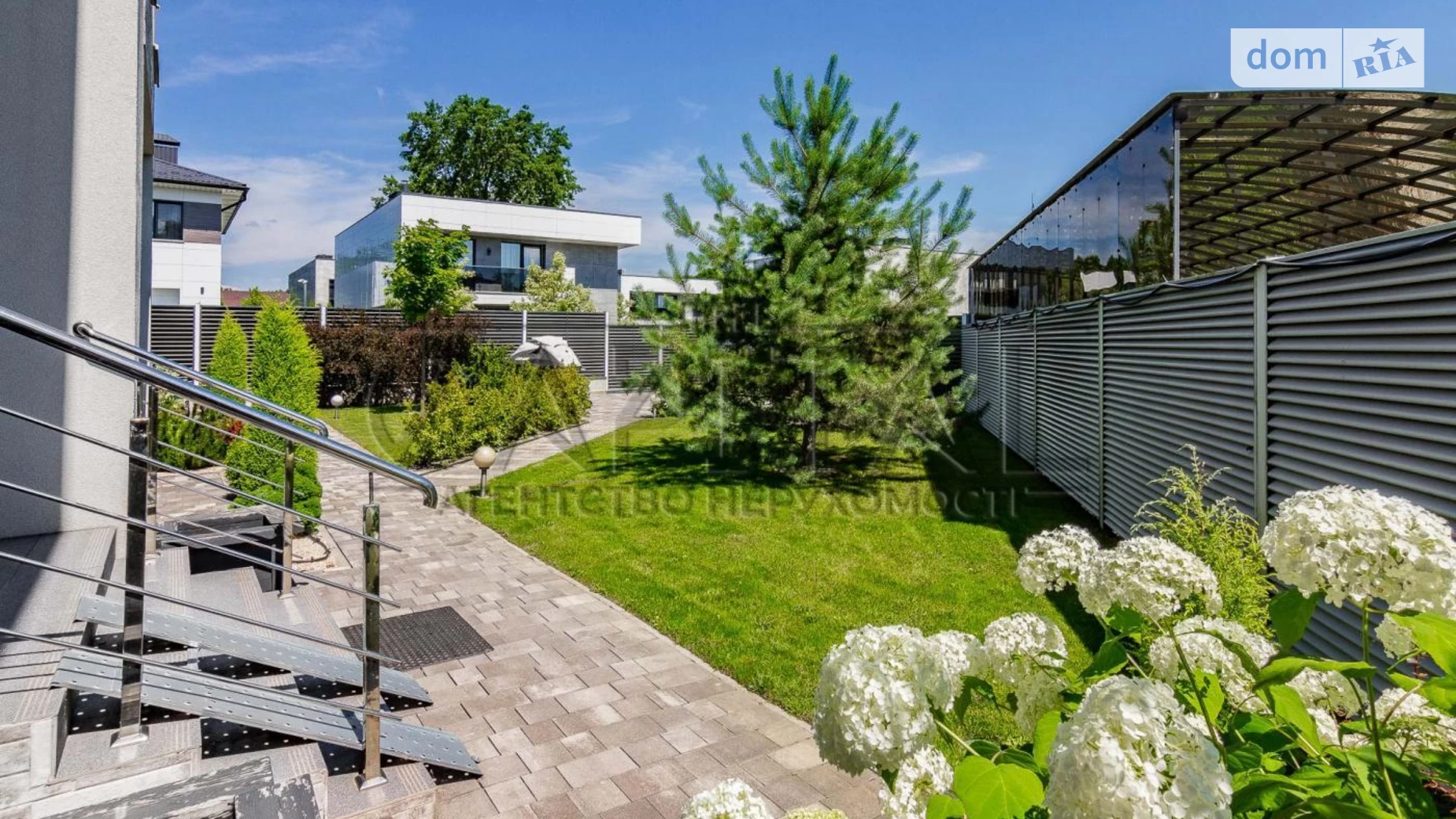 Продается дом на 2 этажа 215 кв. м с участком, цена: 397000 $ - фото 4