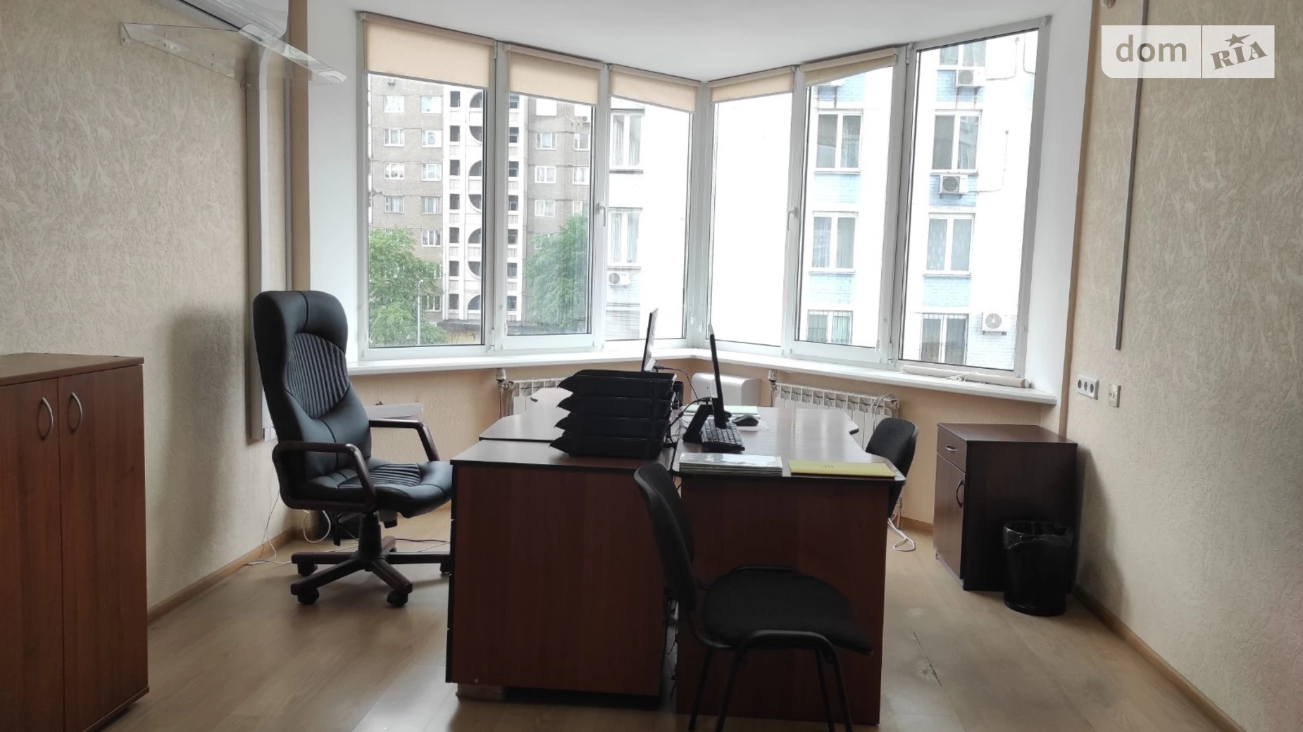 Продається офіс 600 кв. м в бізнес-центрі, цена: 780000 $ - фото 4