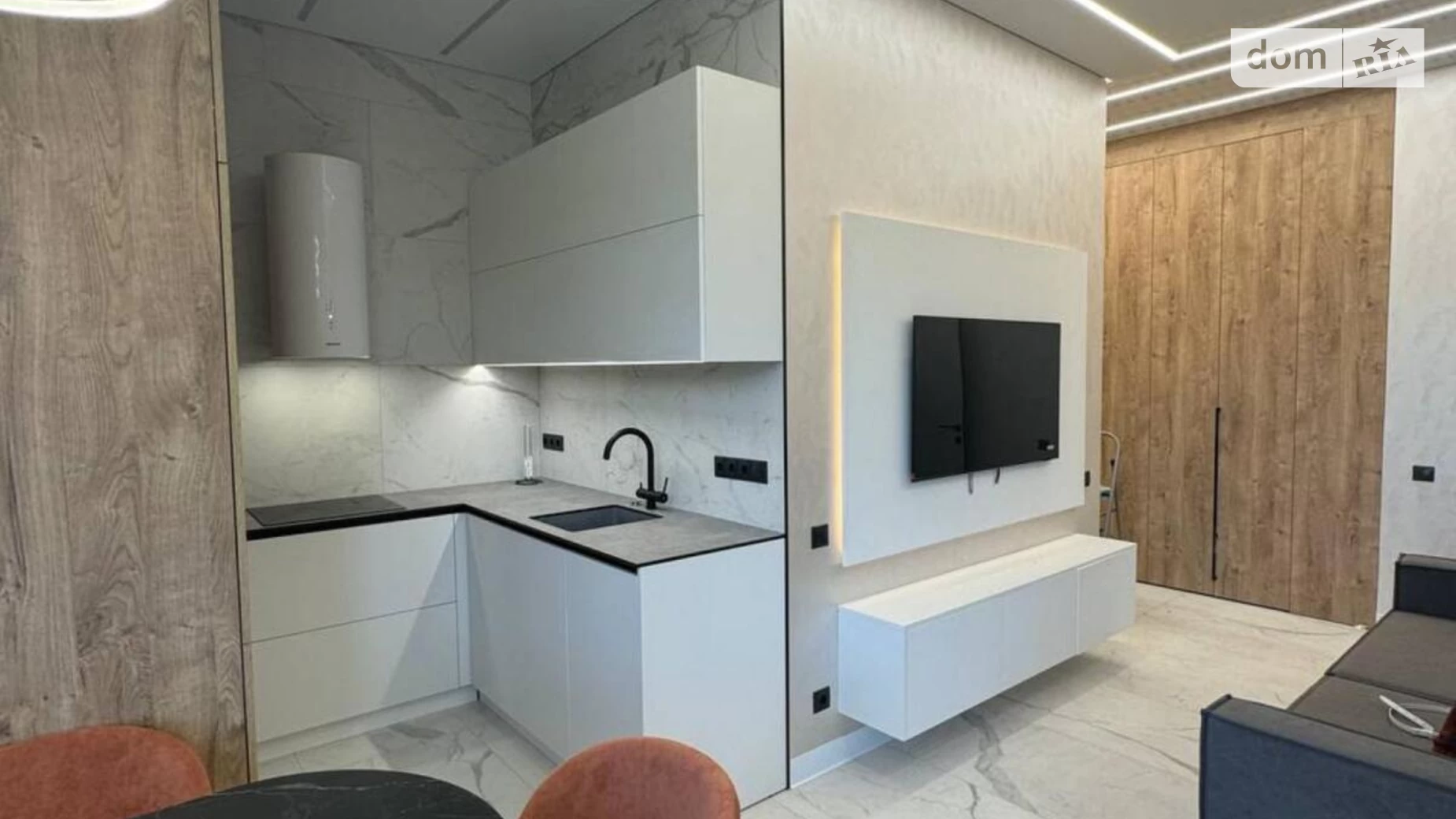 Сдается в аренду 1-комнатная квартира 75 кв. м в Киеве, ул. Кустанайская, 13 - фото 2