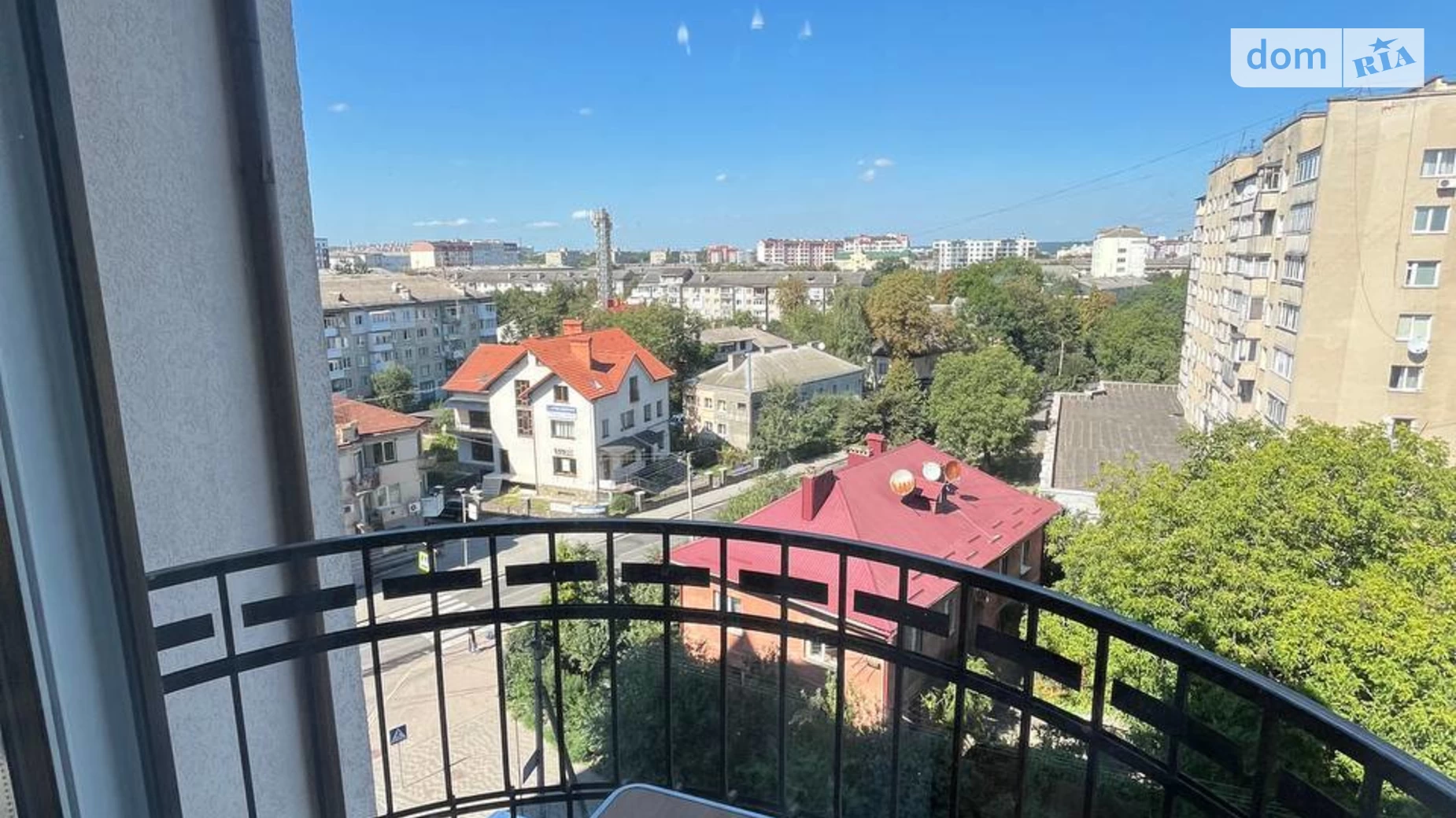 Продается 3-комнатная квартира 74 кв. м в Ивано-Франковске, ул. Тычины, 65 - фото 2