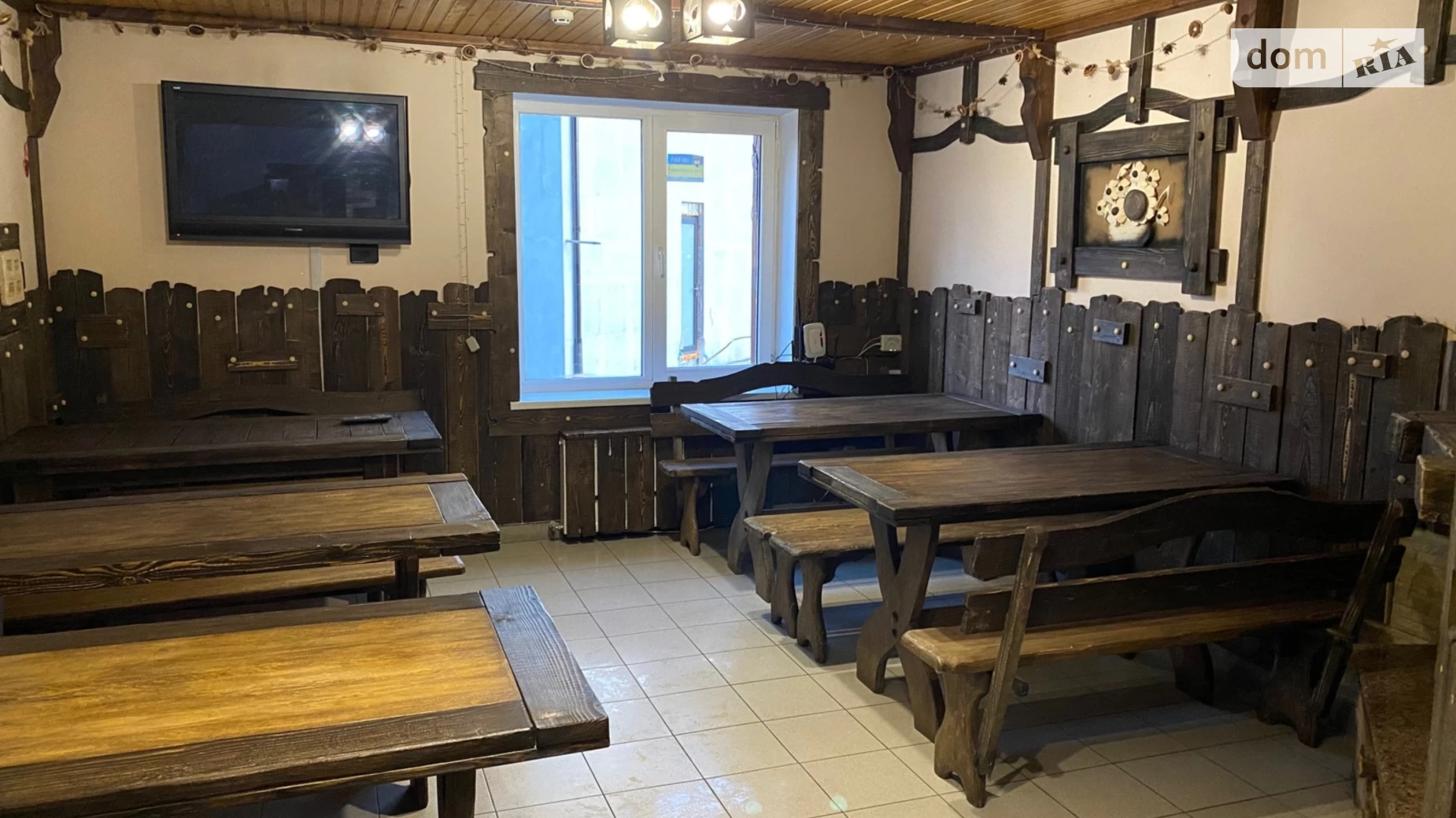 Продается помещения свободного назначения 590 кв. м в 4-этажном здании, цена: 1180000 $ - фото 2